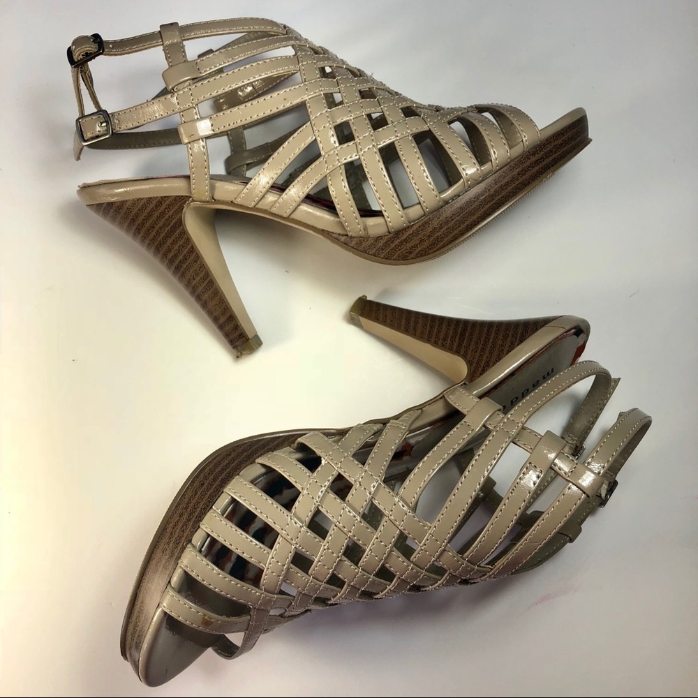 Madden Girl size 7.5 taupe strappy heels Korral